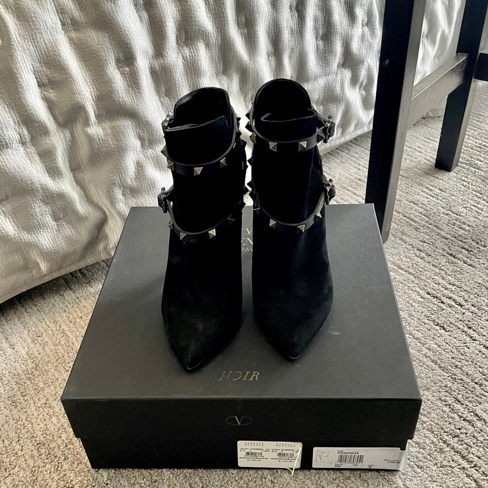 Valentino Noir, Black, Suede, spike booties 7.5/38